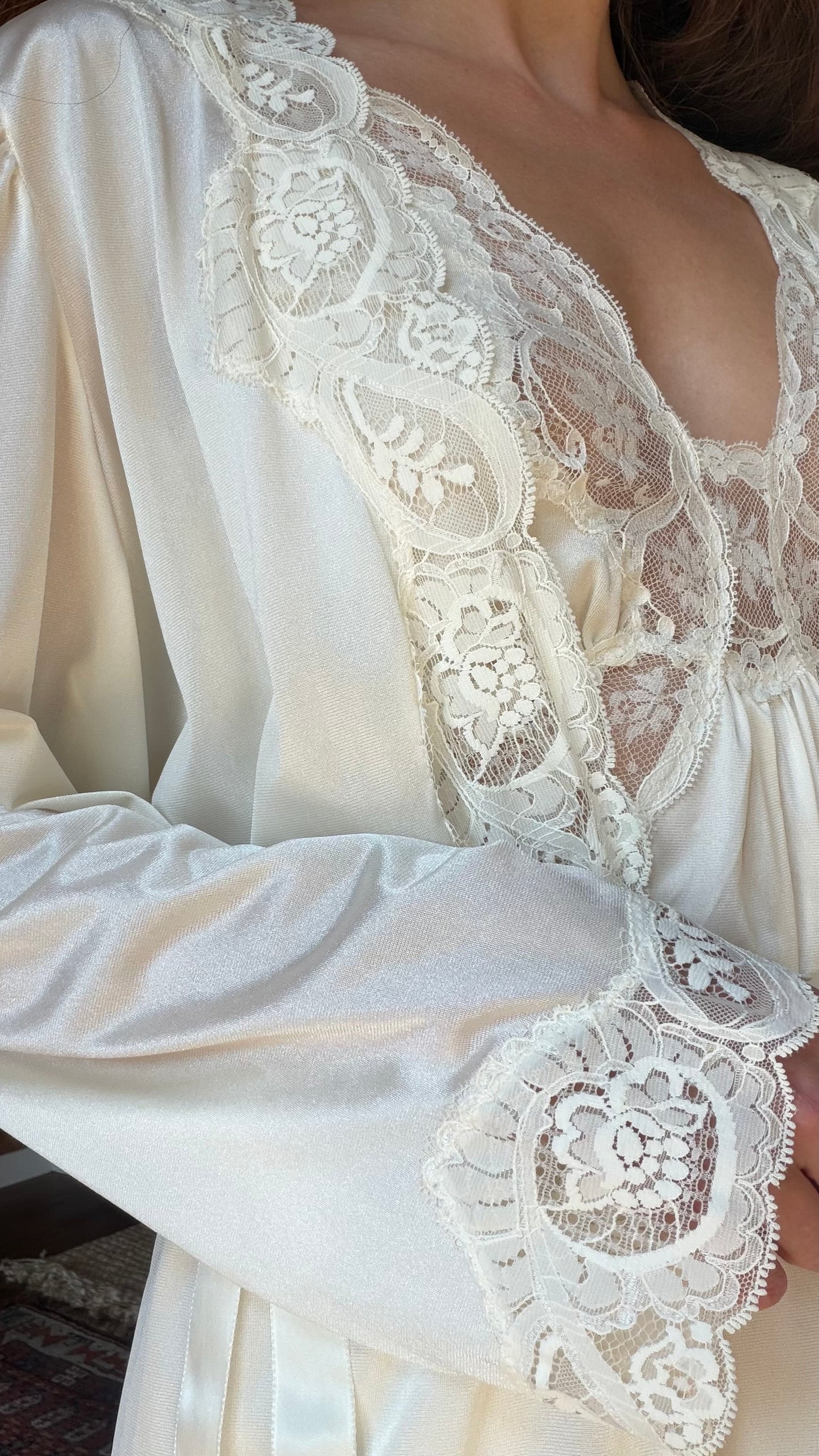 Rare Olga Butterfly Lace Ivory Peignoir Set
