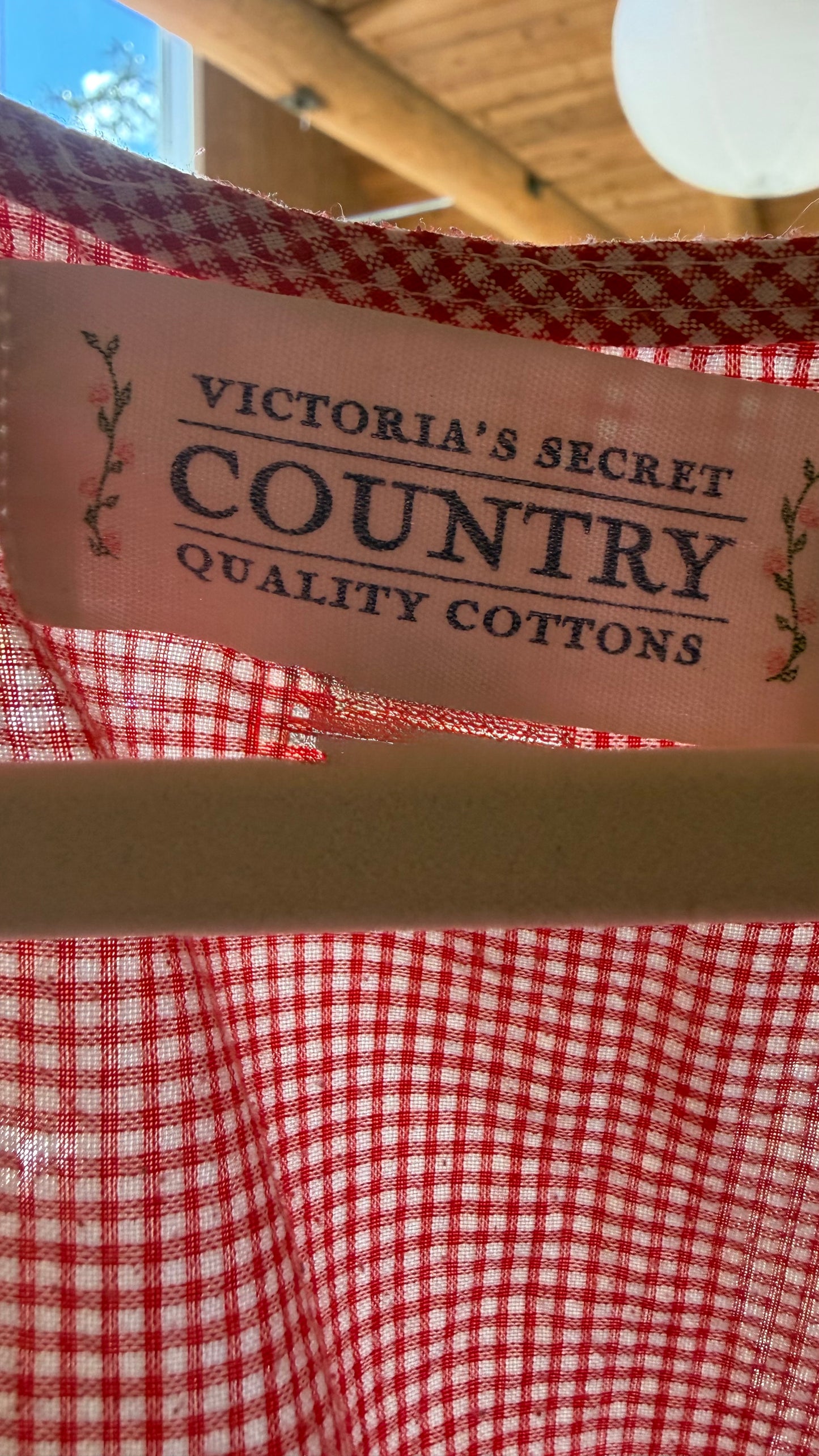 Victoria’s Secret Country Cottage Top