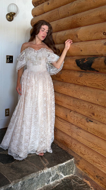 Rare Gunne Sax Blush Lace Bridal Gown