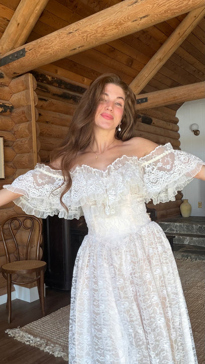 Rare Gunne Sax Blush Lace Bridal Gown