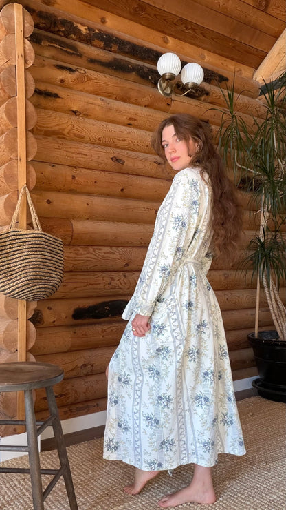 Butter Bluebell English Cottage House Robe