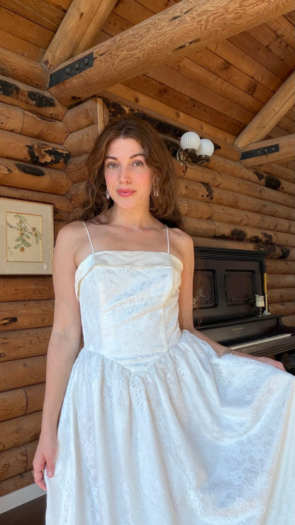 Ivory Lace Bridal Dress