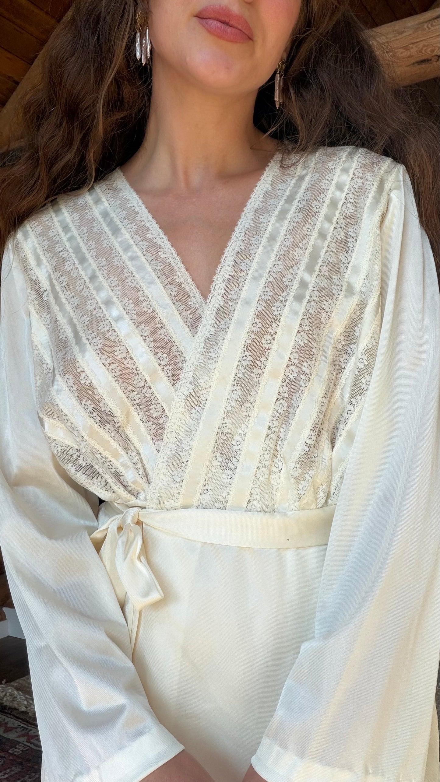 Ivory Lily of France Lounge Set