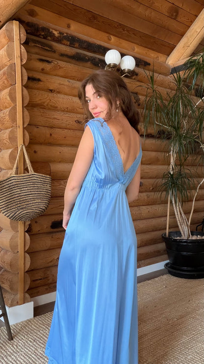 Periwinkle Lace Peignoir Set