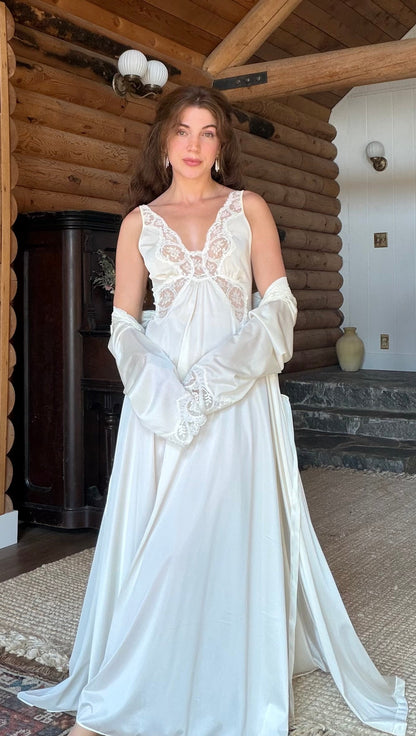 Rare Olga Butterfly Lace Ivory Peignoir Set