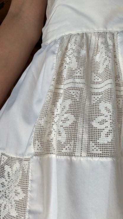 Heirloom Filet Lace Apron