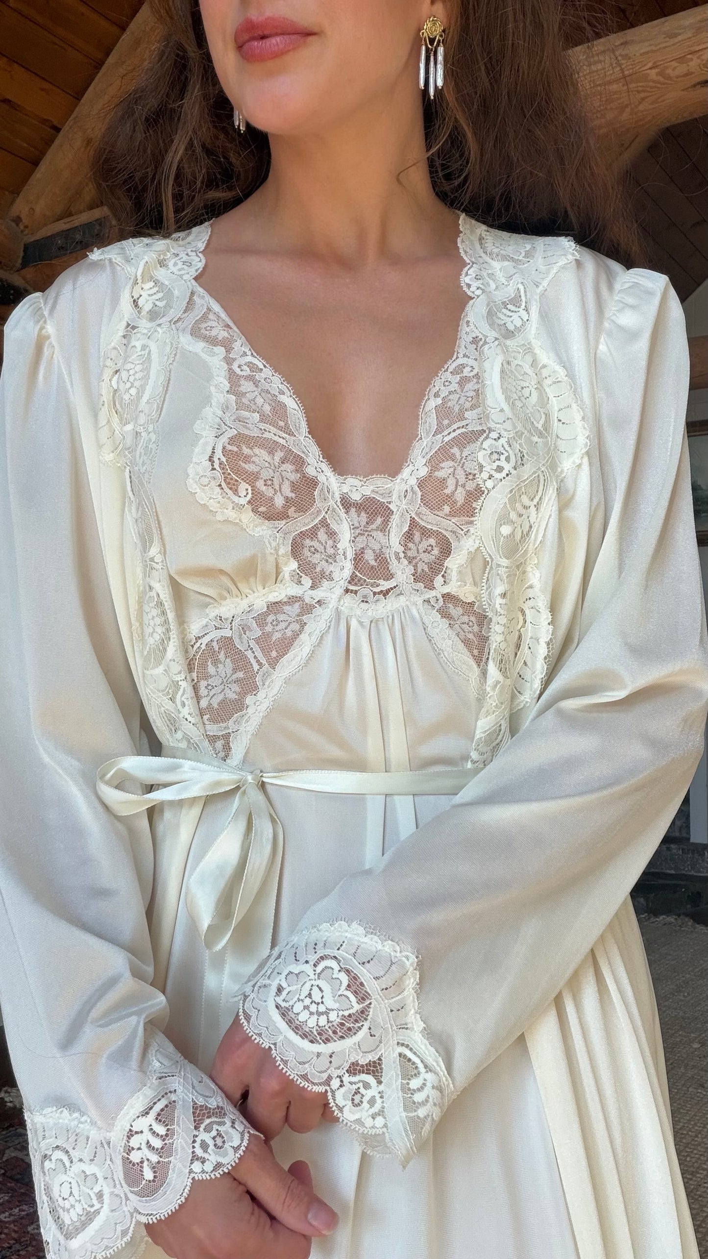 Rare Olga Butterfly Lace Ivory Peignoir Set