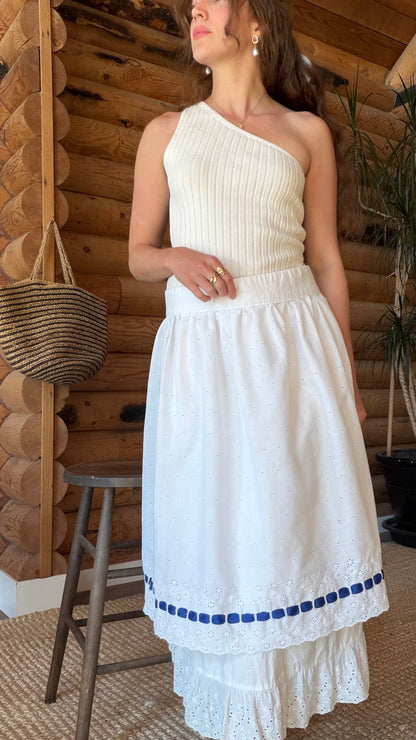 French Country Eyelet Apron