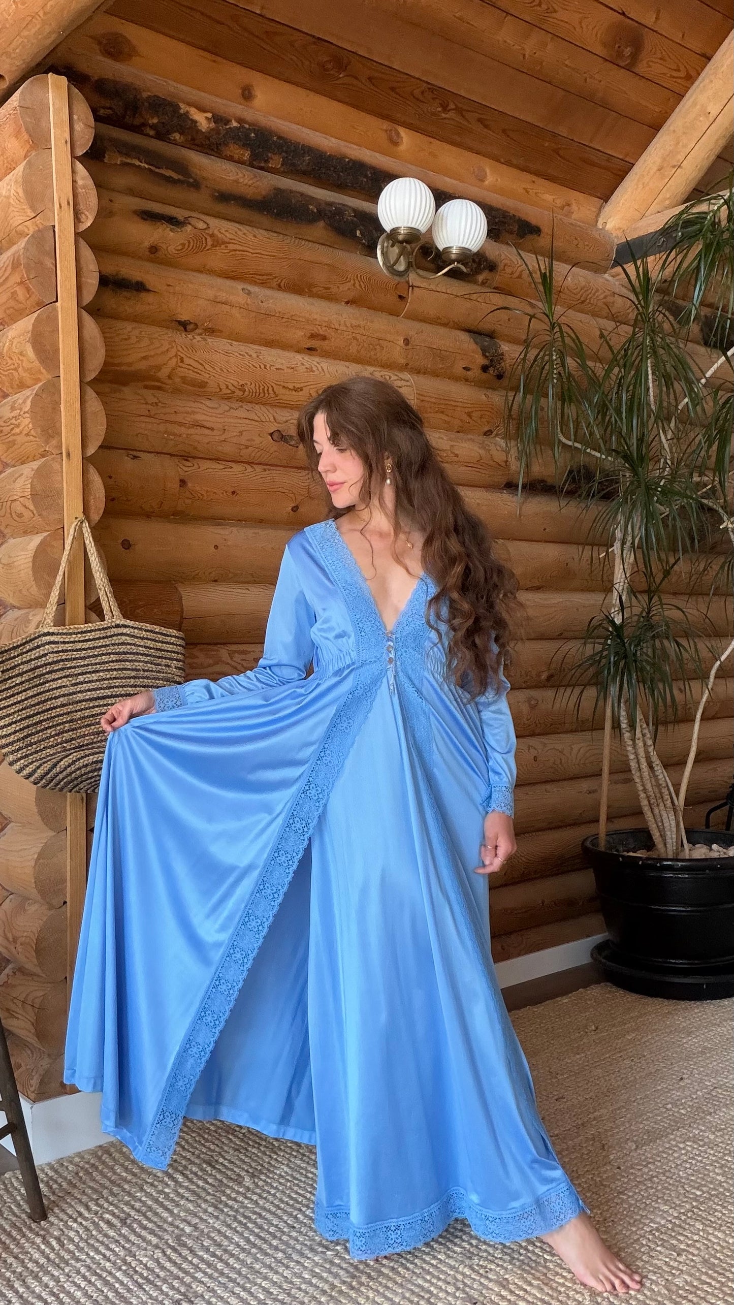 Periwinkle Lace Peignoir Set