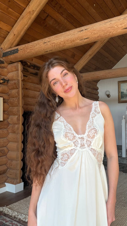 Rare Olga Butterfly Lace Ivory Peignoir Set