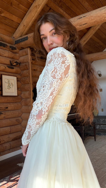 Jessica McClintock Heirloom Lace Wedding Gown