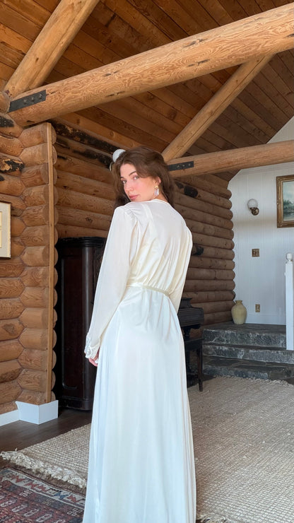 Rare Olga Butterfly Lace Ivory Peignoir Set
