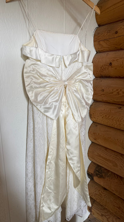Ivory Lace Bridal Dress