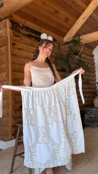 Heirloom Filet Lace Apron