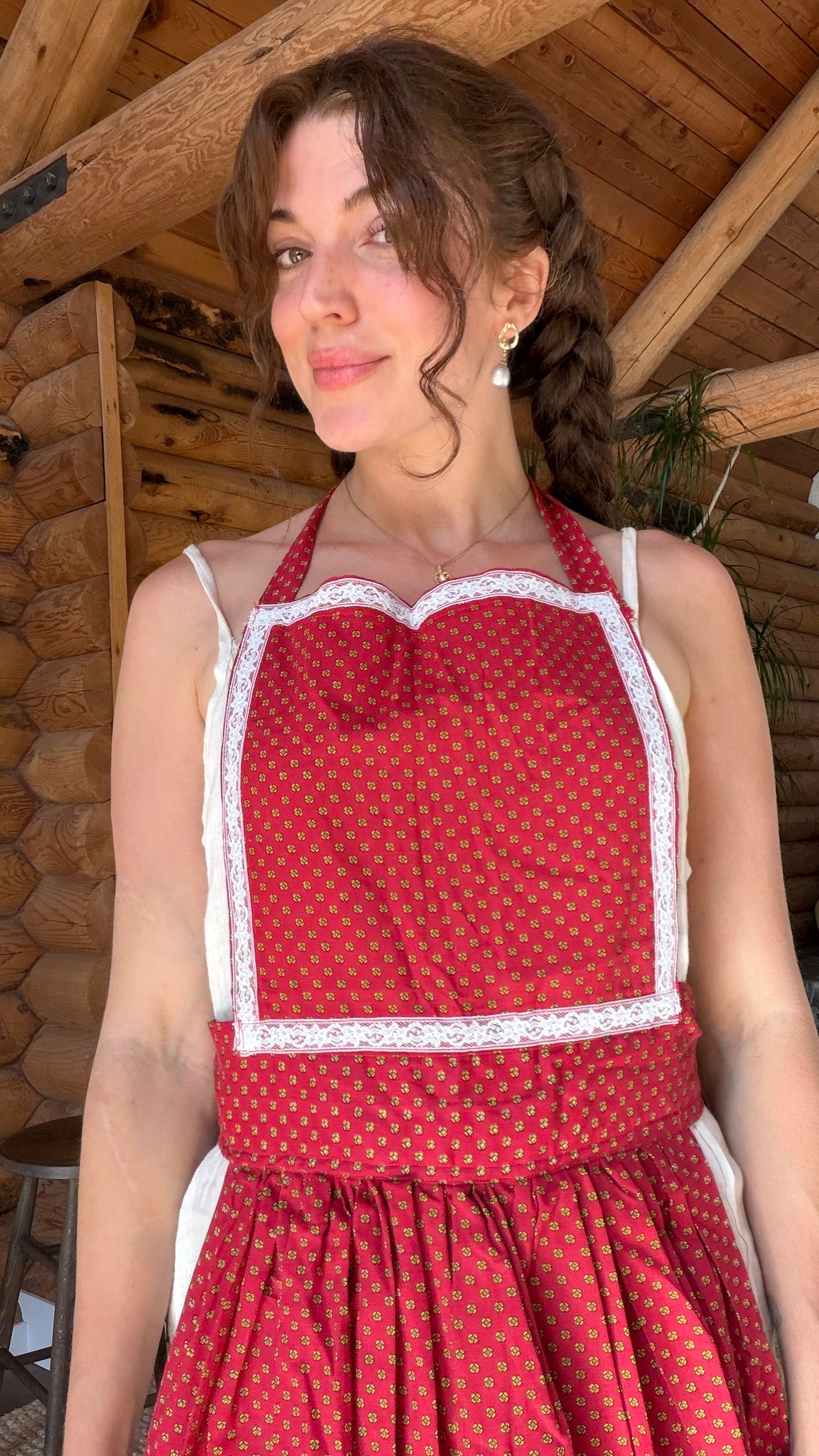 Heritage Daisy Print Apron